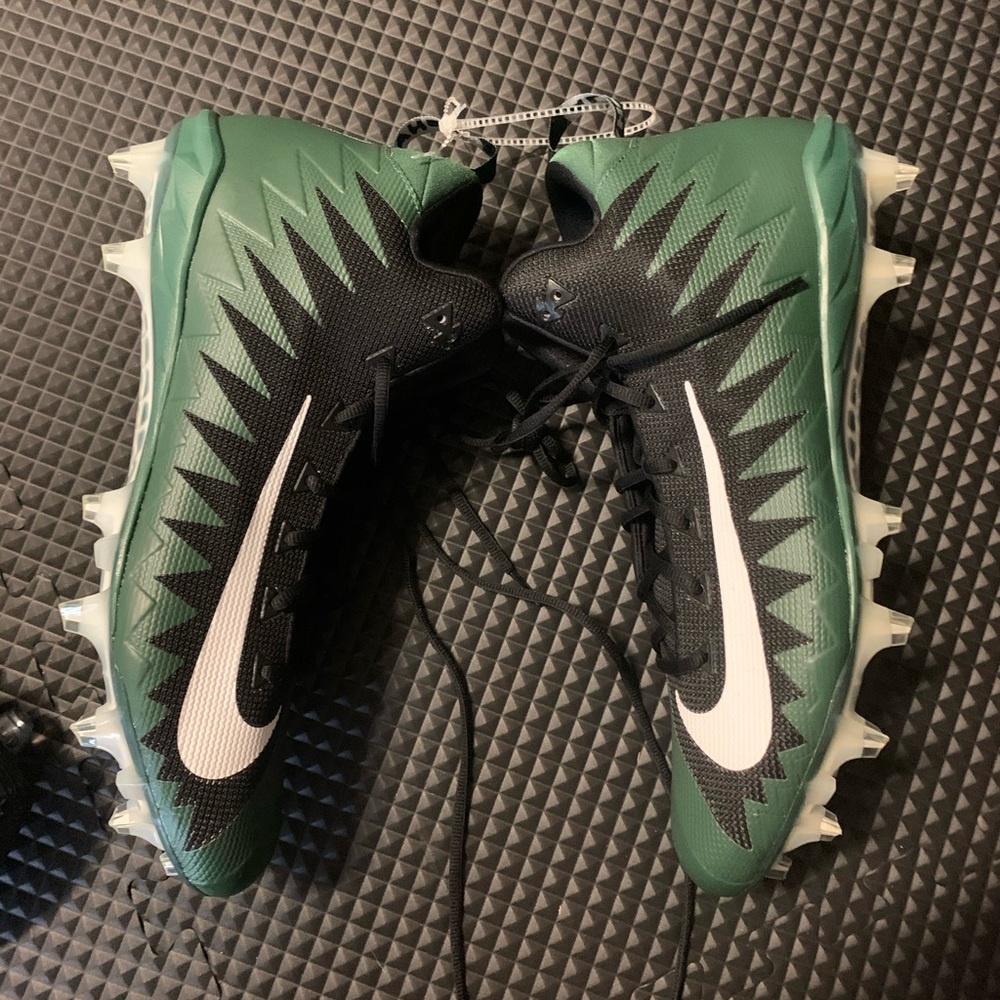 Nike Alpha Menace Cleats